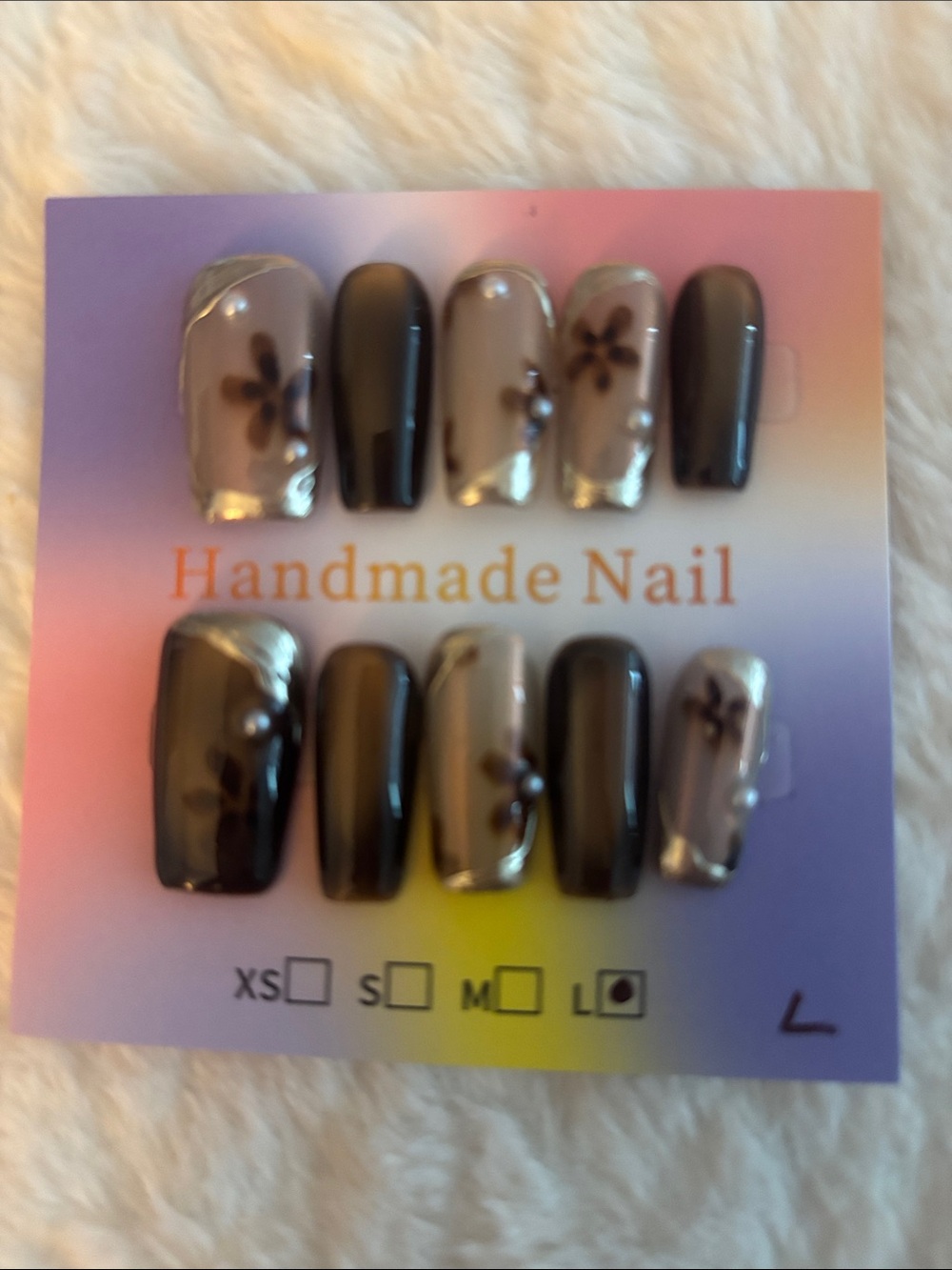 Handmade Grey & Black Floral Press-On Nail Set
